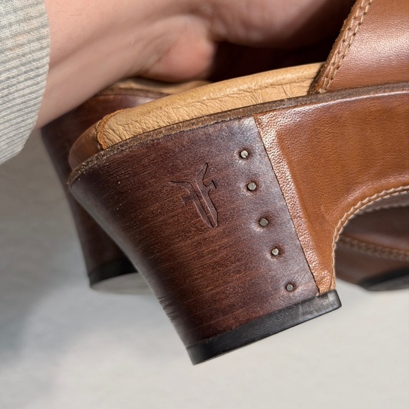 Frye Cheryl Triple Ring Boho Western Clog Mules in Brown Leather - Women’s 8 - Picture 7 of 10